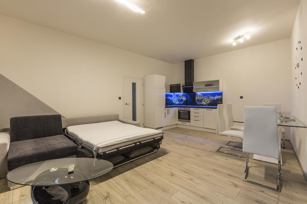Apartsee Halkova Plzen Luaran gambar