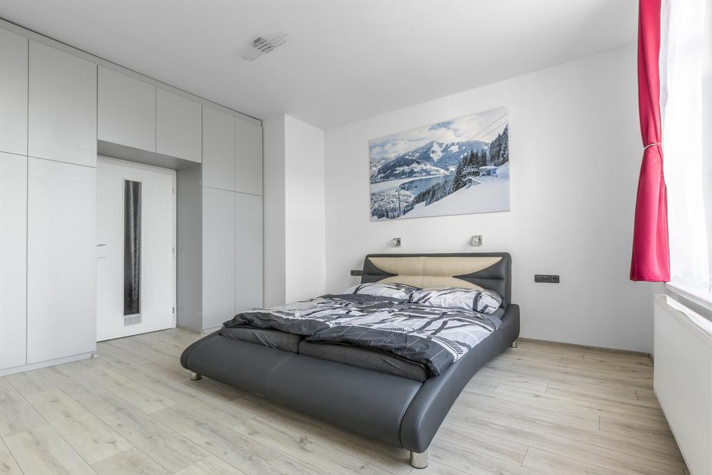 Apartsee Halkova Plzen Luaran gambar